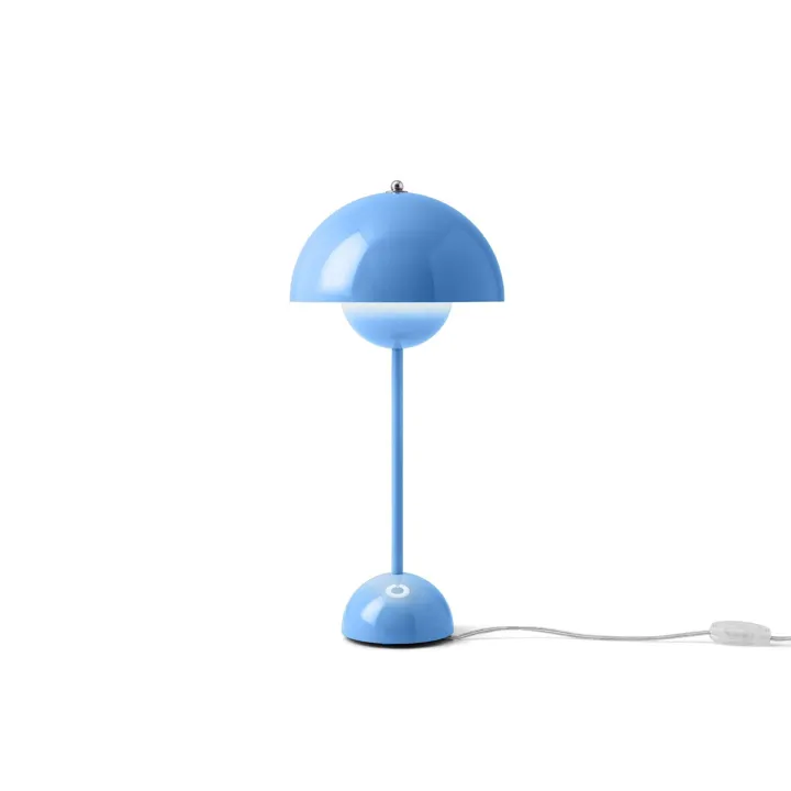 &Tradition Flowerpot VP3 Swim Blue – bordlampe — produktfoto