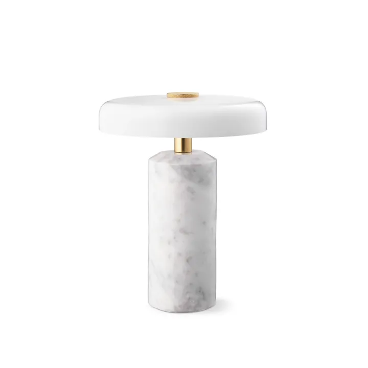 Design By Us Trip Carrara Marble/Glossy Opal – transportabel bordlampe — produktfoto