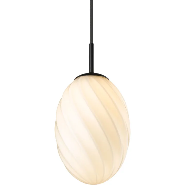 Halo Design Twist Egg , sort, Ø15 cm – pendel — produktfoto