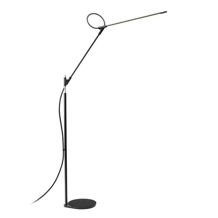 Pablo Designs Superlight Sort – gulvlampe — produktfoto