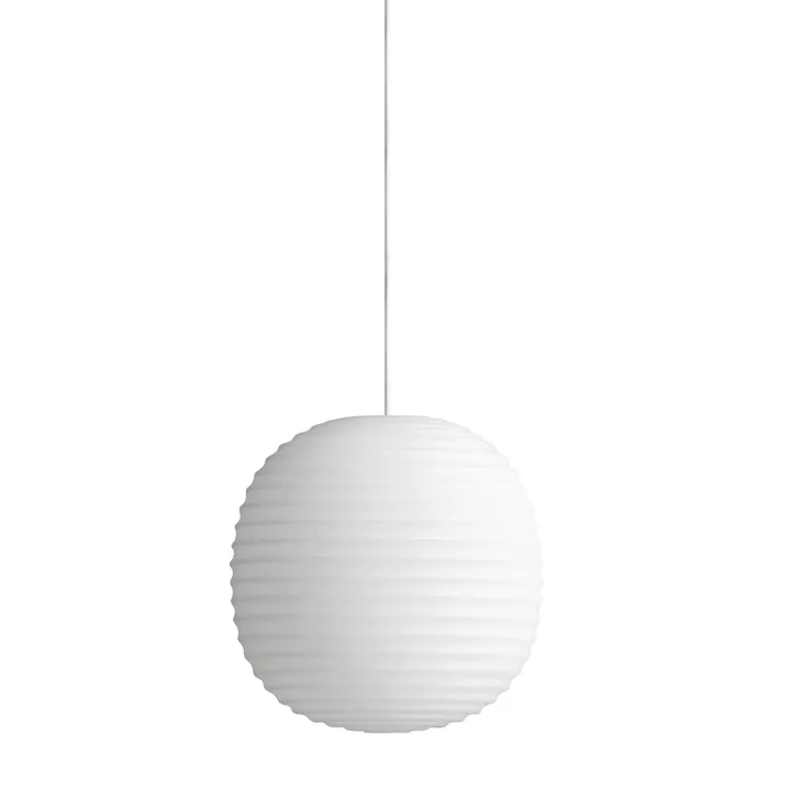 New Works Lantern i Matteret Hvid Opal Glas Lille – pendel — produktfoto