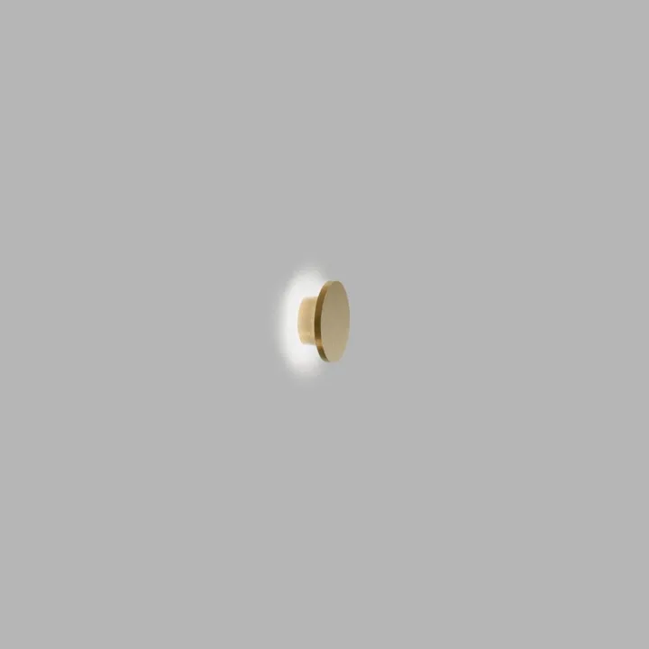 LIGHT-POINT Soho W1 LED Messing – væglampe — produktfoto