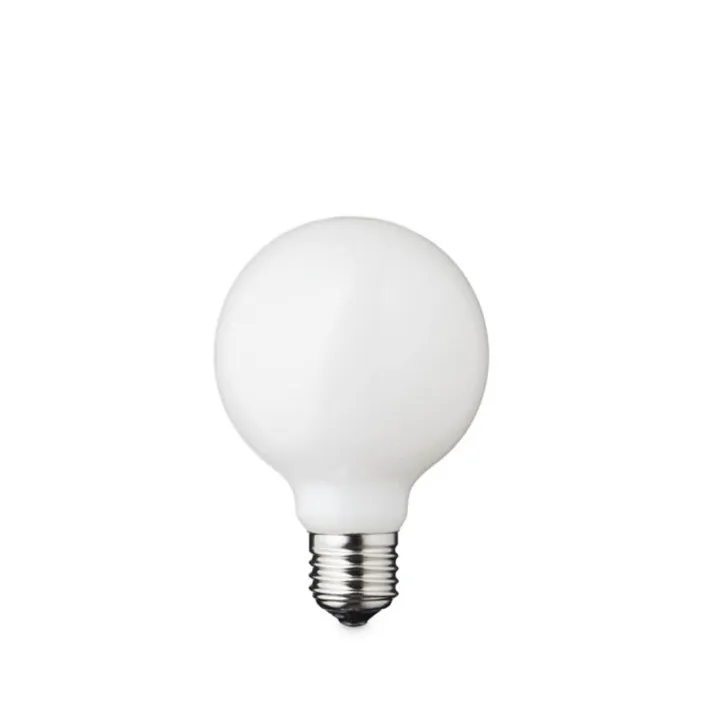 Design By Us Globe E27 Pære Ø8 Milky – pære — produktfoto