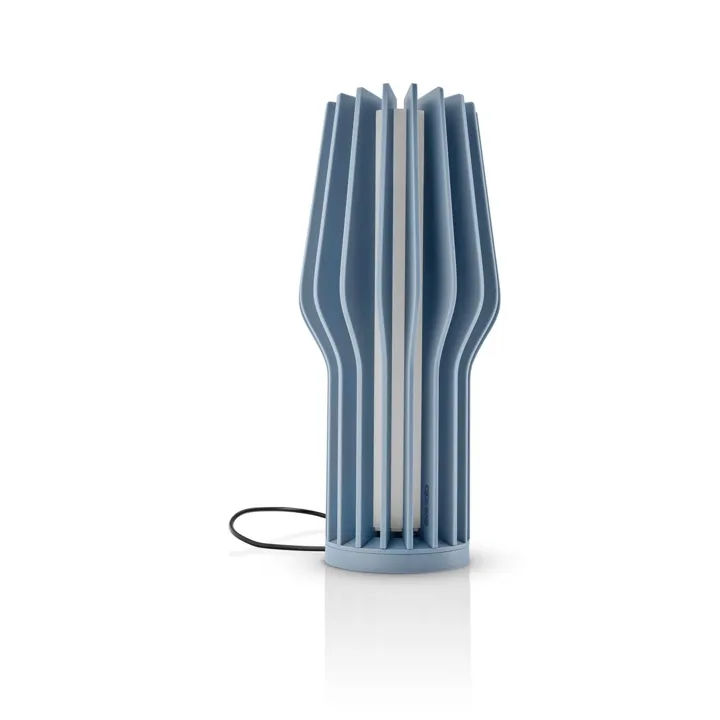 Please wait to be seated Radiant H25 Dusty Blue – transportabel bordlampe — produktfoto