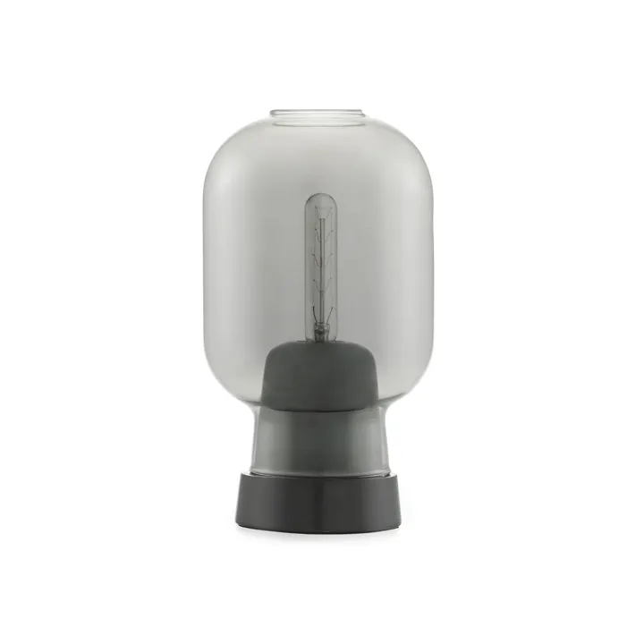 Normann Copenhagen Amp Røgfarvet/Sort – bordlampe — produktfoto