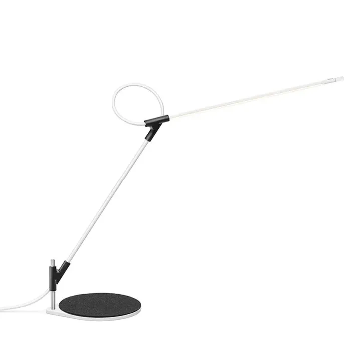 Pablo Designs Superlight Hvid – bordlampe — produktfoto