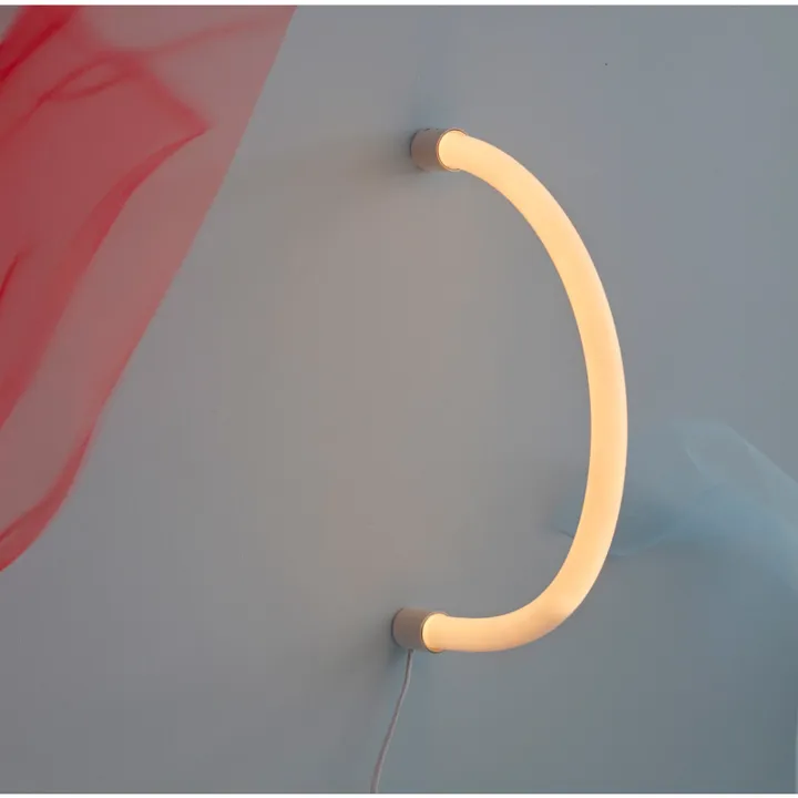 Studio About Flex Mount Neon Tube, 0,7 m – dekorationslys — produktfoto