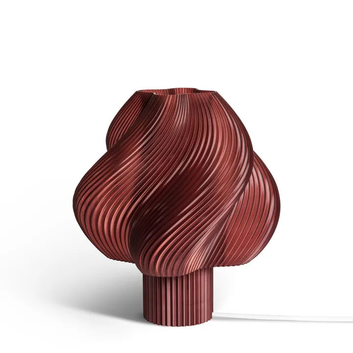 Créme Atelier Crème Atelier Soft Serve Regular Cherry – bordlampe — produktfoto