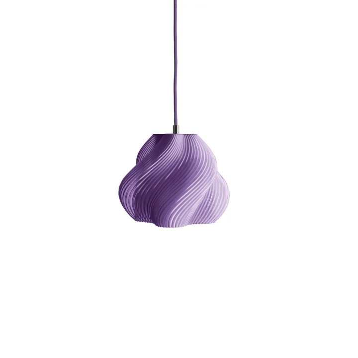 Créme Atelier Crème Atelier Soft Serve 01 Lavender Sorbet/Messing – pendel — produktfoto