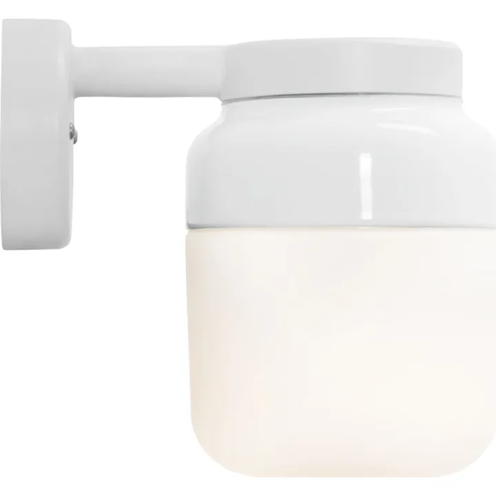 Ifö Electric Ohm , hvid/opal – væglampe — produktfoto