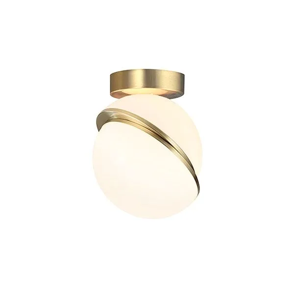 Lee Broom Mini Crescent Opal/Messing – loftlampe — produktfoto