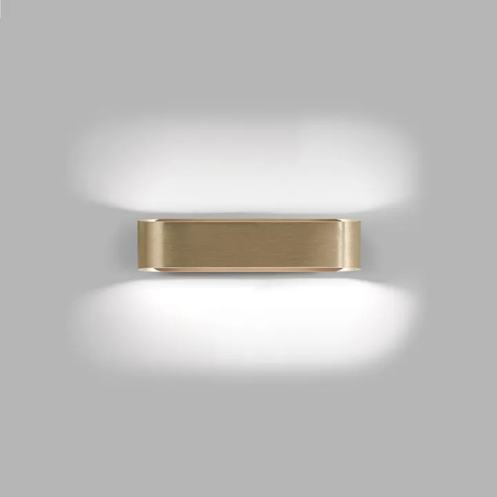 LIGHT-POINT AURA W2 Messing – væglampe — produktfoto