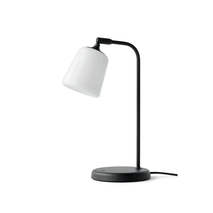 New Works Material Hvid/Opal – bordlampe — produktfoto