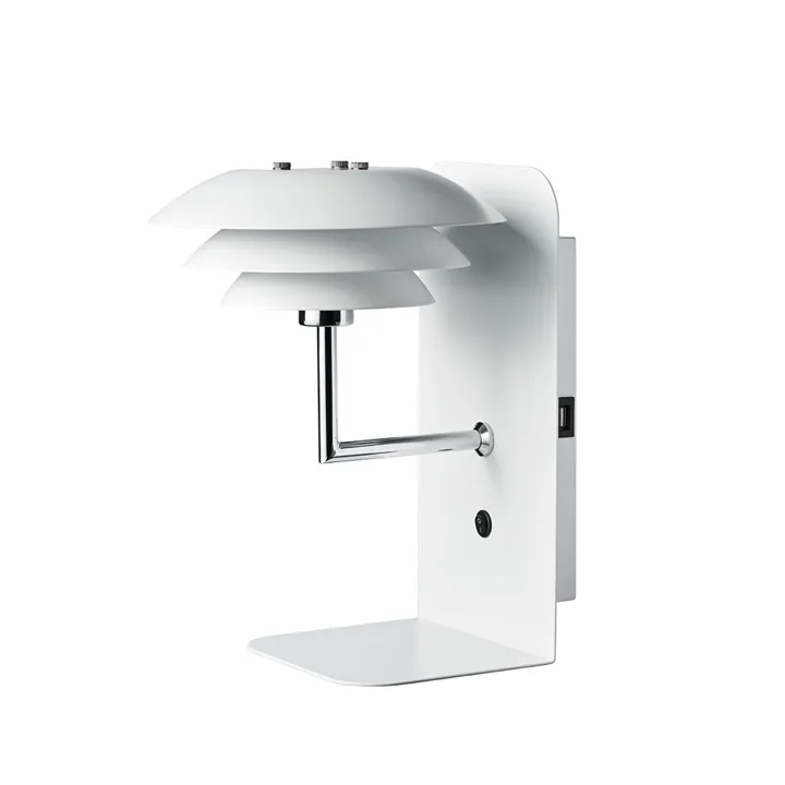 Dyberg Larsen DL20 USB Hvid – væglampe — produktfoto