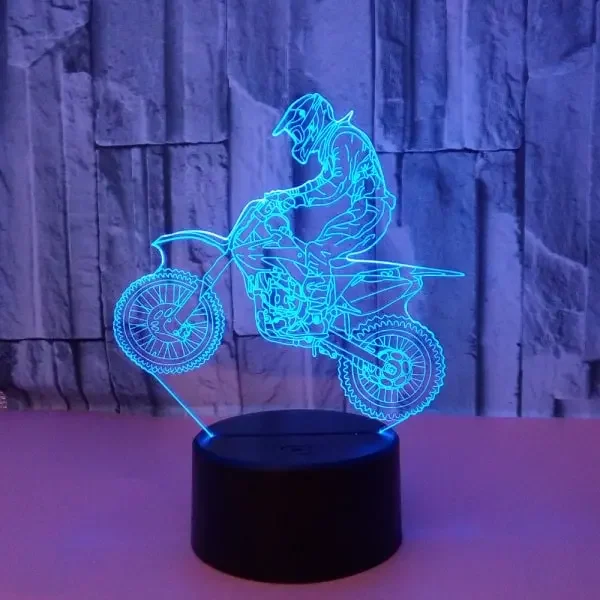 Motocross 3D lampe. Lysende motocross kører. Farveskift mellem 7 farver. – dekorationslys — produktfoto