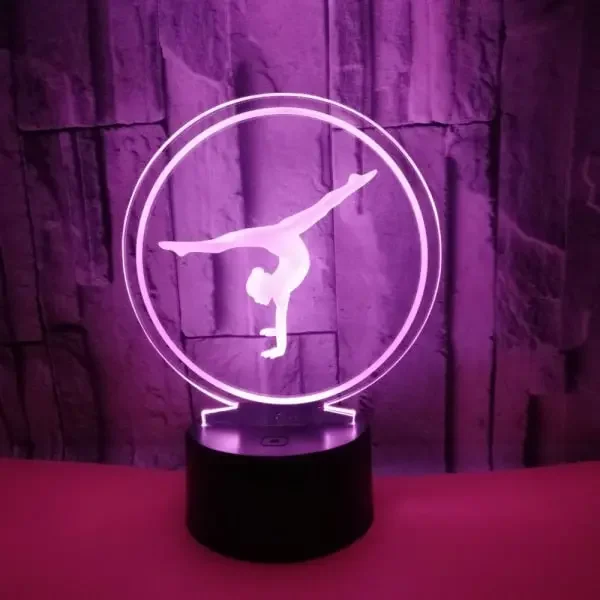 Gymnastik 3D lampe. Flot lysende gymnast. Farveskift mellem 7 farver. – dekorationslys — produktfoto