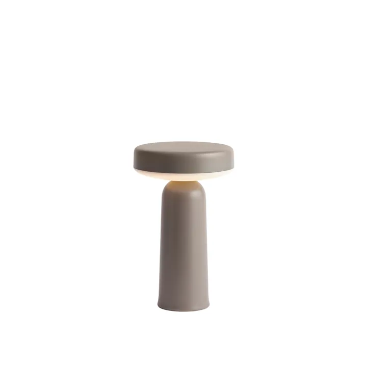 Muuto Ease Taupe – transportabel bordlampe — produktfoto
