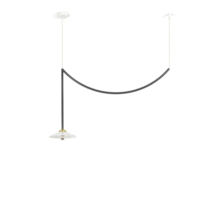 Valerie Objects Ceiling Lamp N°5 Sort – loftlampe — produktfoto