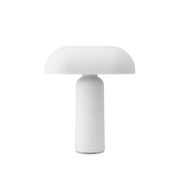 Normann Copenhagen Porta Hvid – transportabel bordlampe — produktfoto
