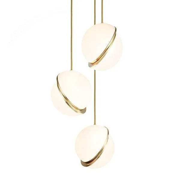 Lee Broom Mini Crescent 3 Stk Opal/Messing – pendel — produktfoto