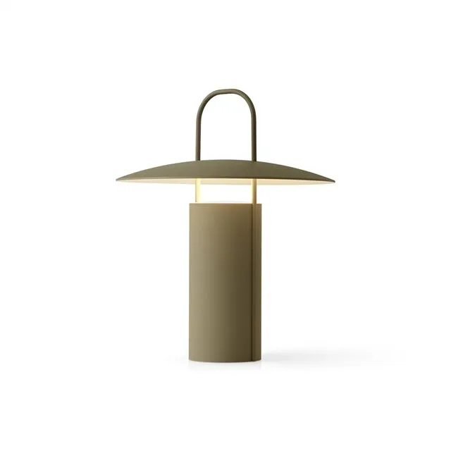 Audo Copenhagen Ray Støvet Grøn – transportabel bordlampe — produktfoto